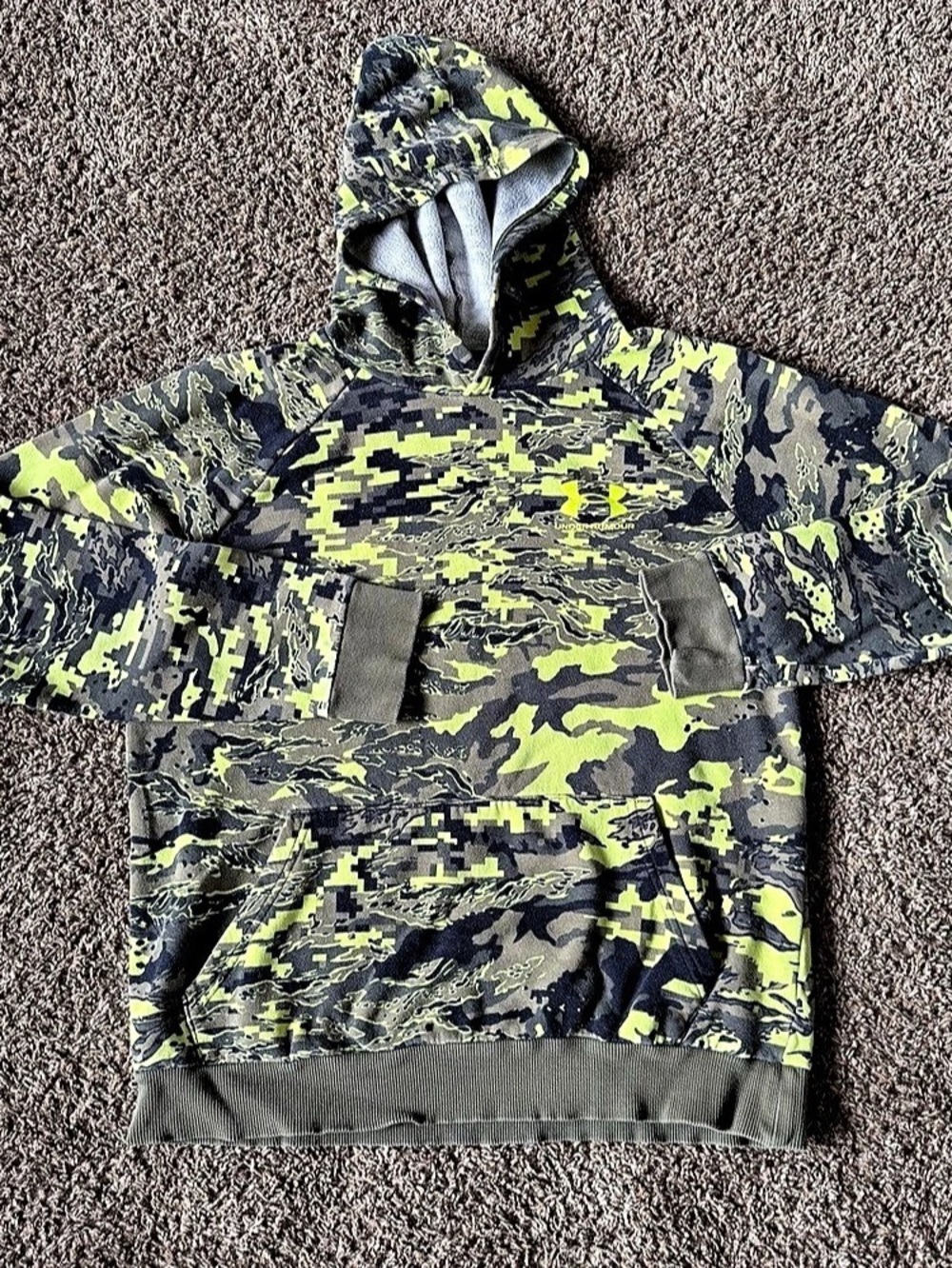Under Armour Youth XL Hoodie Neon Yellow Olive Green Camo Fleece 1366373